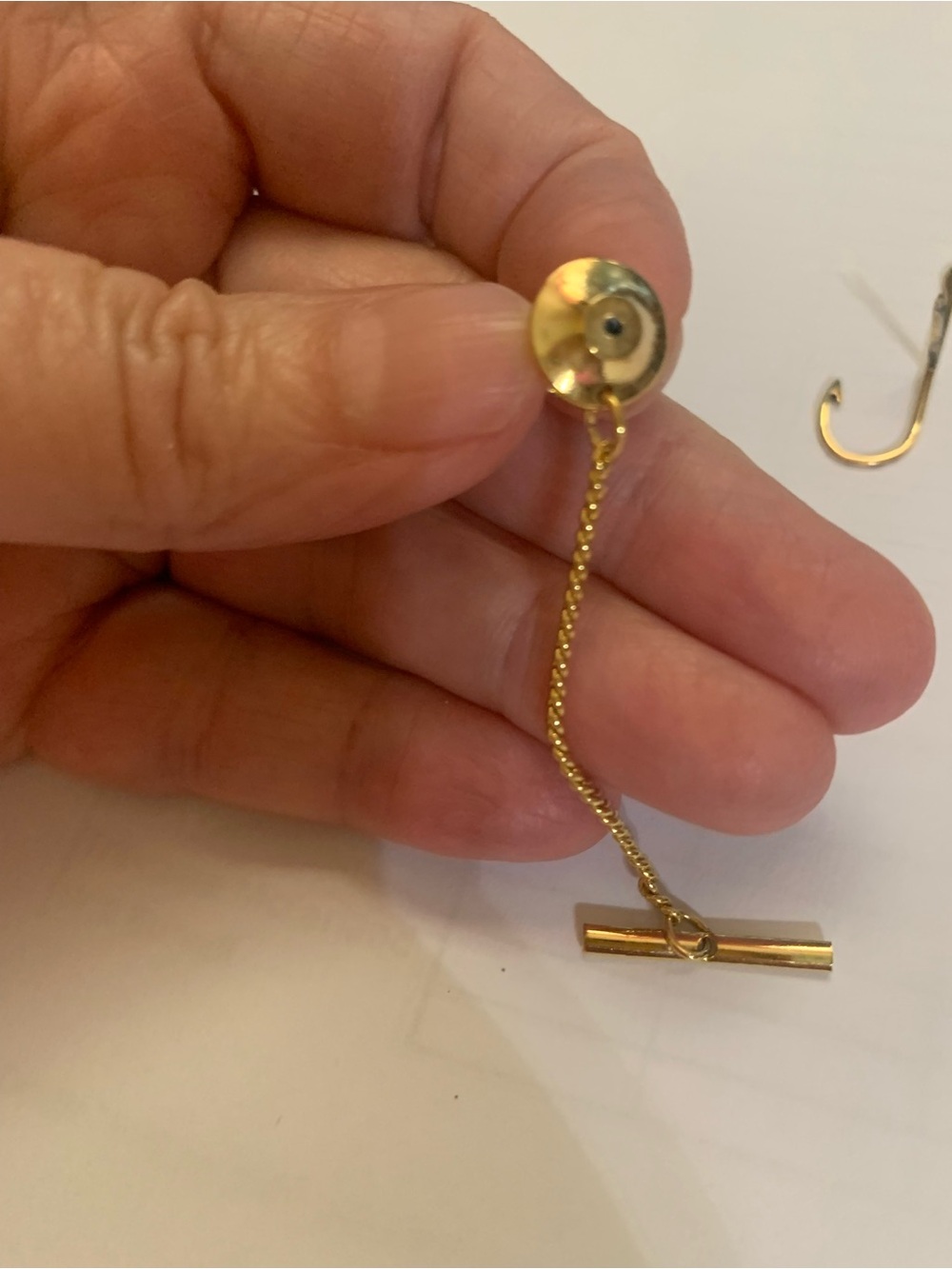 Gold Tone Men’s Tie Tack with Chain and T-Bar - Picture 2 of 4